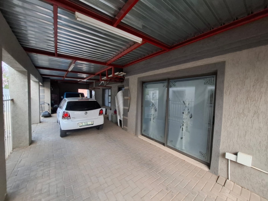 3 Bedroom Property for Sale in Mandela View Free State